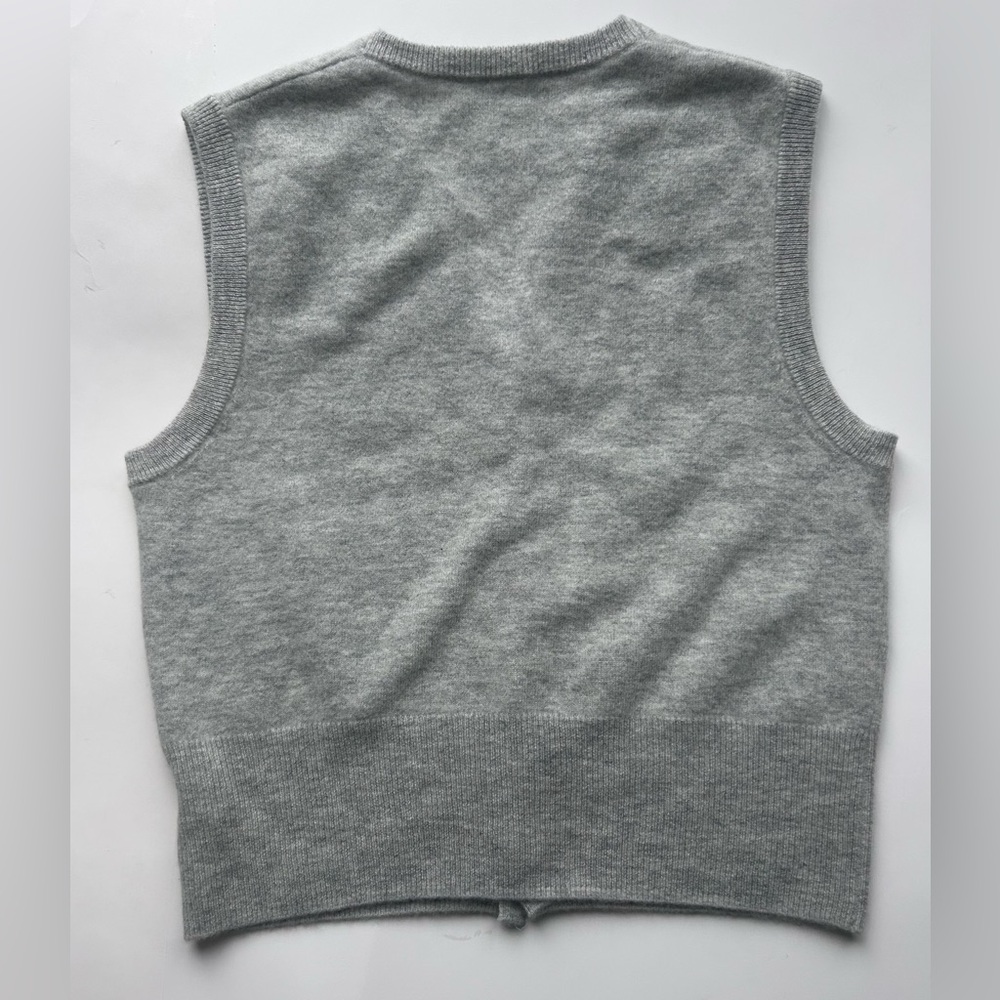 Luxury 100% Cashmere Button Front Sweater Vest — Grey Minimalist - Picture 7 of 7